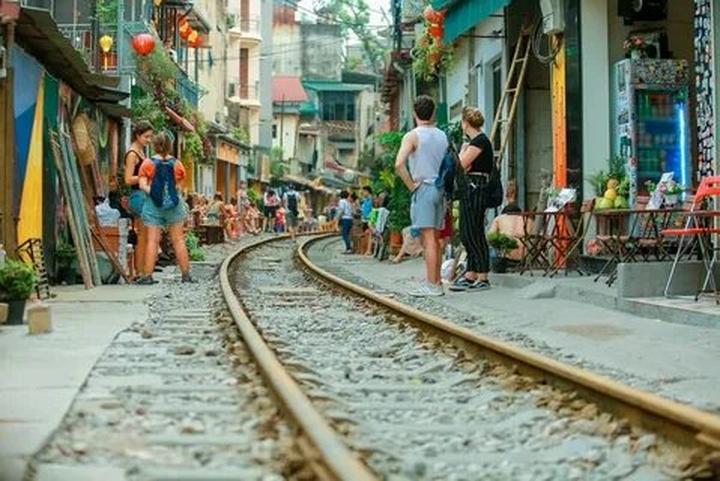 Hotspot Matrix: Biến Thu Hòa (Mẹ bé Bắp) đã quên thành cơ hội marketing đột phá
